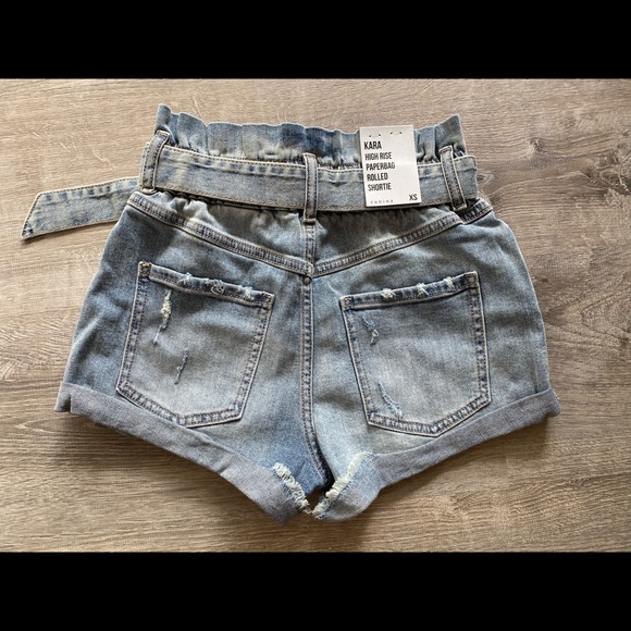 3 for $15 Eunina Kara High rise paperbag rolled shortie - Picture 2 of 5